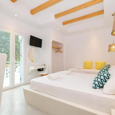 Hotel Ammoudi *